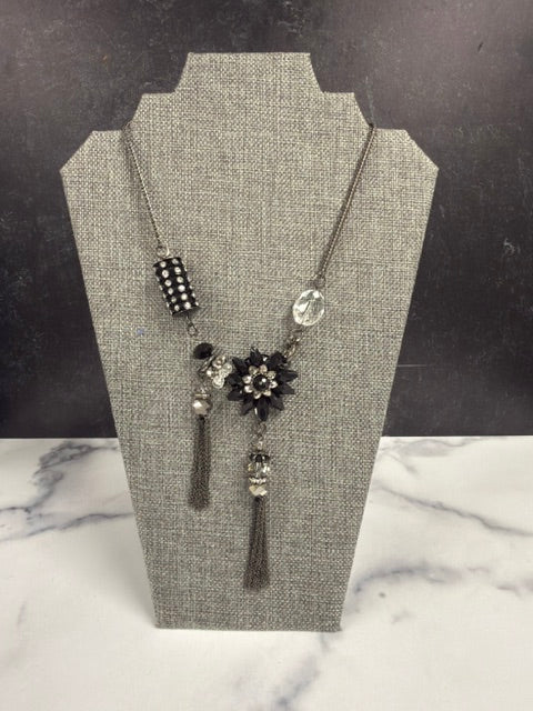 VINTAGE GUNMETAL BLACK AND CLEAR CRYSTAL FLORAL NECKLACE