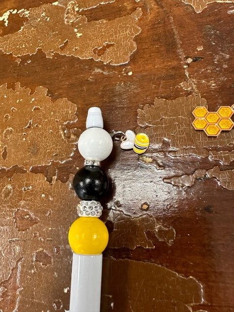 BEE CHARM BEADED PENS - FAIRVIEW YELLOW JACKETS