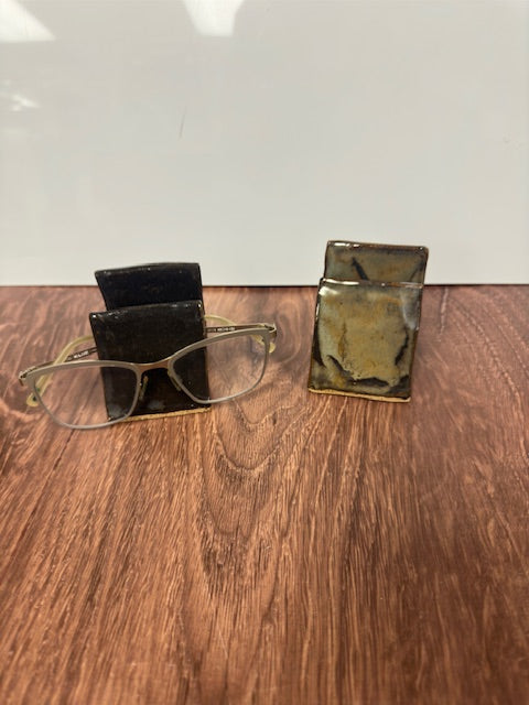 POTTERY BY SARAH FORNO - EYEGLASS HOLDER - ASSORTED