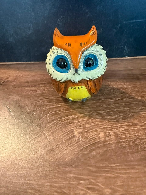 OWL BANKS - ASSORTED