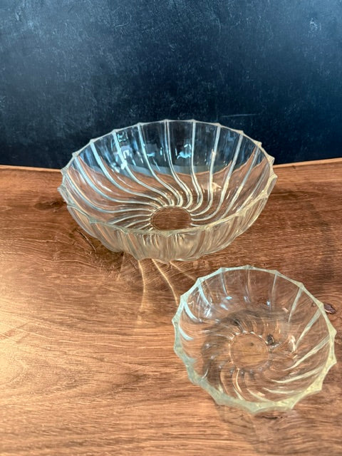 VINTAGE HAZEL ATLAS RIBBED SWIRL CHIP & DIP