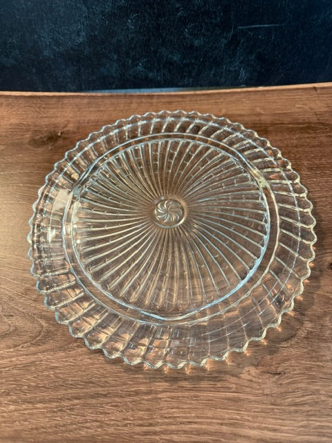 VINTAGE TRI-FOOTED 11" CAKE PLATE