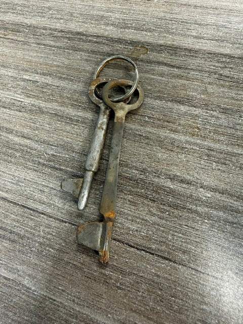 VINTAGE SKELETON KEYS