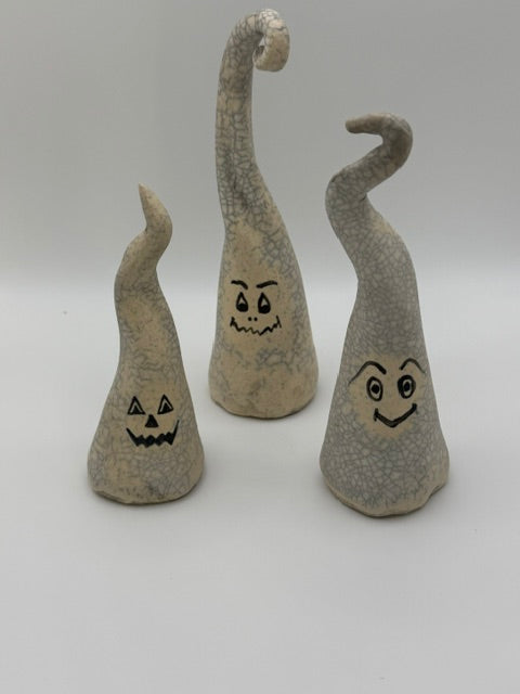 SARAH FORNO POTTERY - GHOST