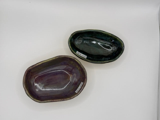 SARAH FORNO POTTERY - TRIPOD DISH