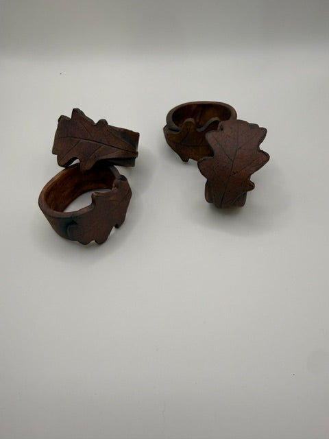 SARAH FORNO POTTERY - OAK LEAF NAPKIN RINGS