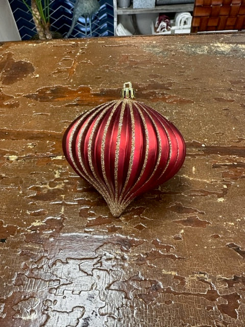 RED AND GOLD NON-SHATTER CHRISTMAS ORNAMENT