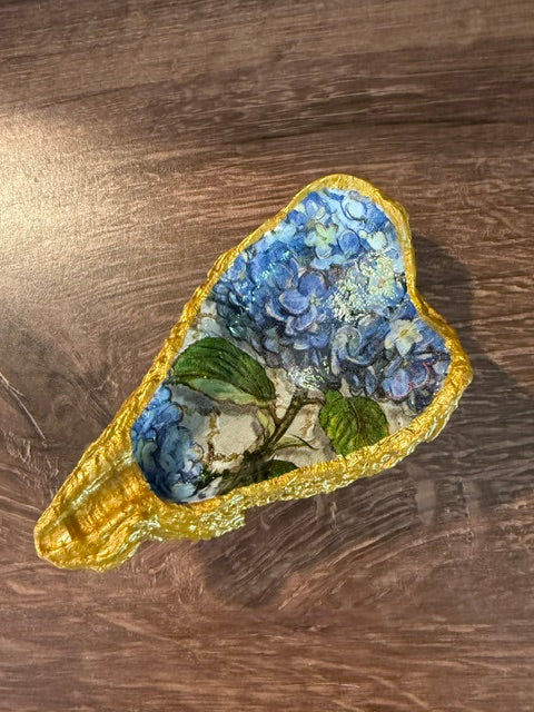 SUSAN GULLEY'S LOCALLY MADE DECOUPAGE OYSTER SHELLS