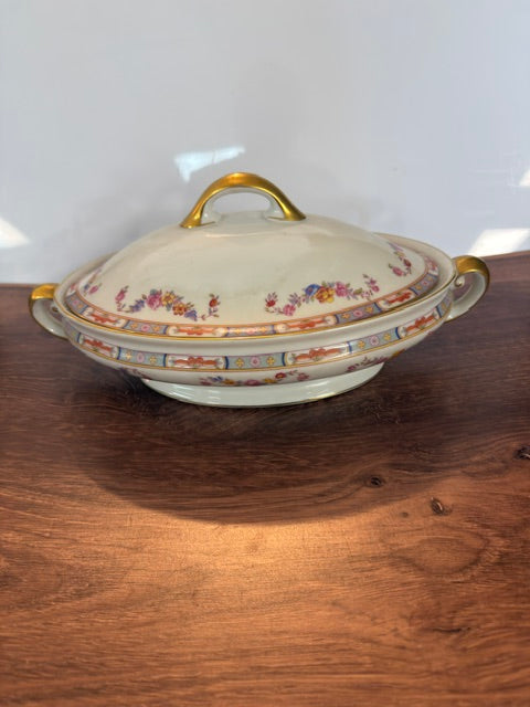 VINTAGE PAUL MULLER SELB BAVARIA COVERED VEGETABLE DISH WITH LID