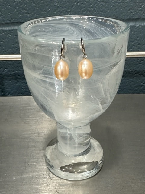 NANCY SCOFIELD JEWELRY - LINA DANGLE FRESHWATER PEARL EARRING