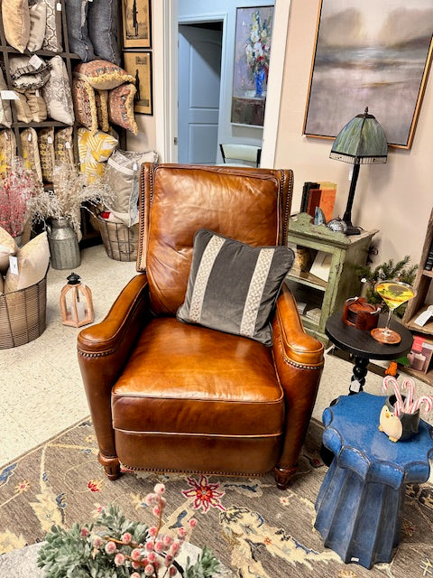 BRADINGTON YOUNG LEATHER RECLINER