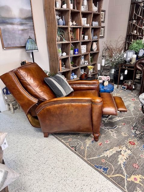 BRADINGTON YOUNG LEATHER RECLINER