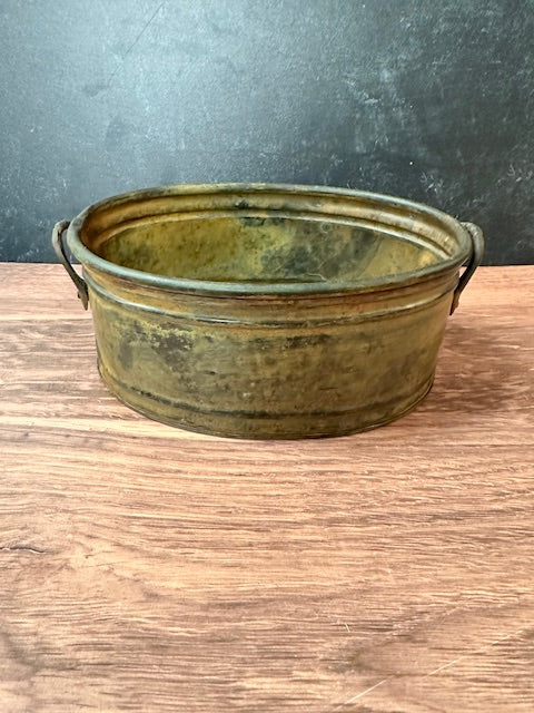 VINTAGE BRASS OVAL PLANTER 7.5" x 5" x 3"