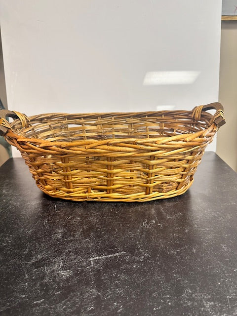 OVAL BASKET WITH WOOD HANDLES