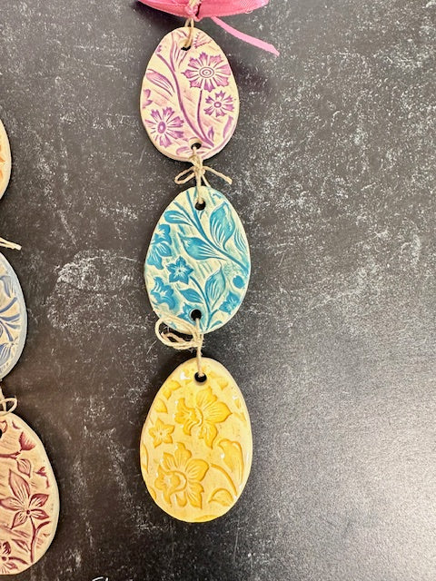 POTTERY BY SARAH FORNO - EASTER EGG TRIO ORNAMENT - ASSORTED