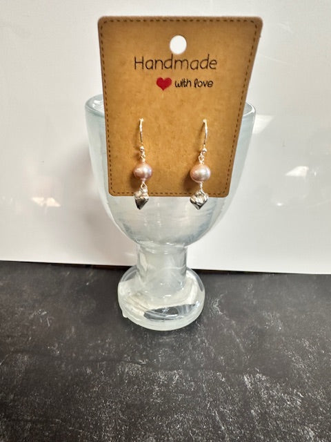 JANNIES JEWELS - EARRINGS - 5 PEARL & HEART EARRINGS SILVER PLATED