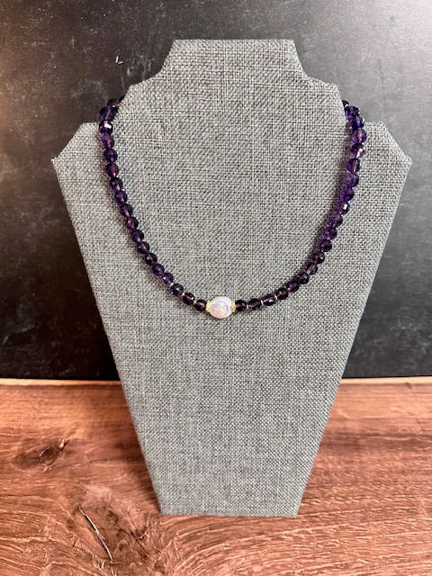 JANNIES JEWELS - NECKLACE 101 AMETHYST & COIN PEARL NECKLACE