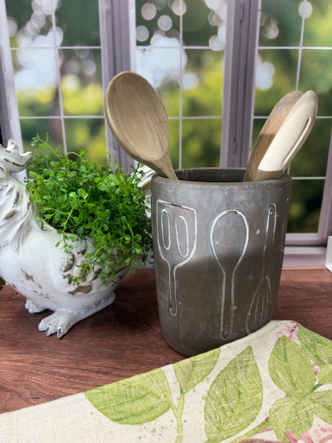 GREY WASHED CLAY UTENSIL HOLDER