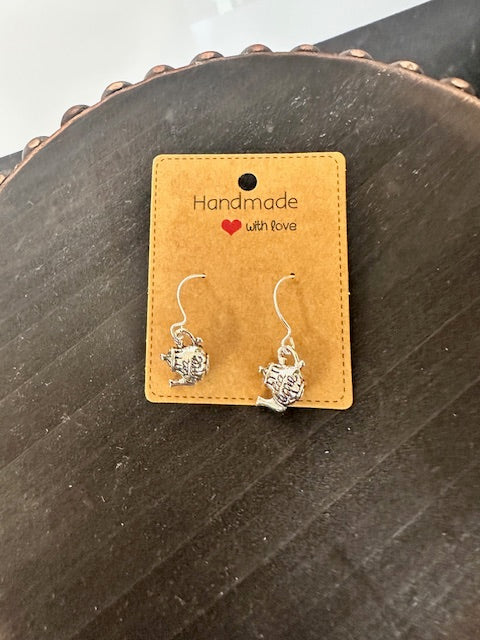 JANNIES JEWELS - EARRINGS  SILVER TEAPOTS - ASSORTED