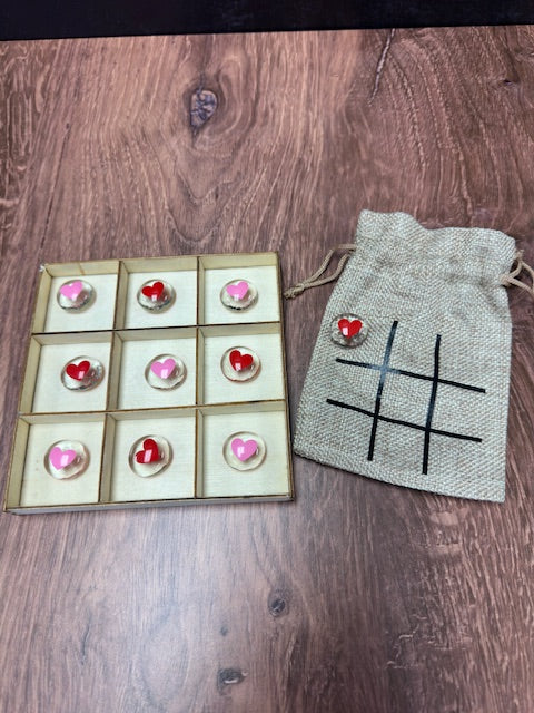 TRAVEL TIC TAC TOE GAME - GLASS HEART