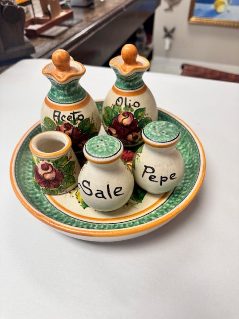 AVALLONE VIETRI "DIPINTO A MANO" VINTAGE ITALIAN POTTERY OIL & VINEGAR, SALT & PEPPER, TOOTHPICK HOLDER AND TRAY