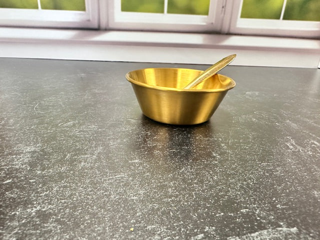 GOLD TIDBIT BOWL WITH SPOON