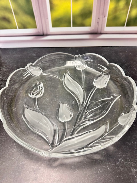 TULIP COLLECTION GLASS PLATTER BY STUDIO SILVERSMITH