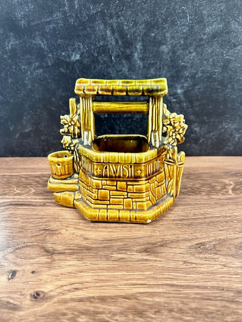 MCCOY WISHING WELL PLANTER