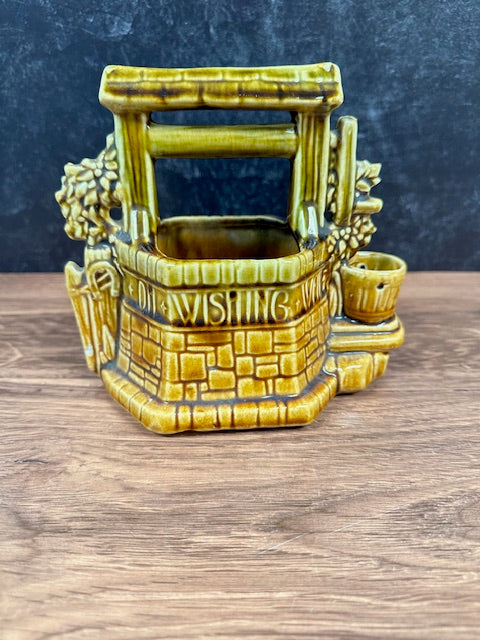 MCCOY WISHING WELL PLANTER