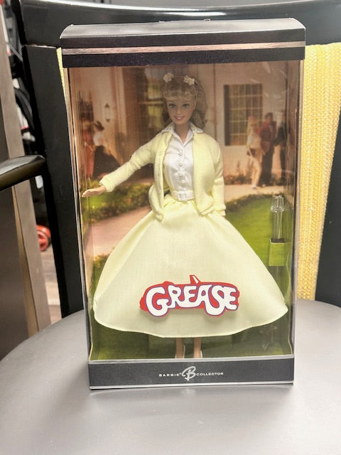 BARBIE 2004 SANDY IN GREASE COLLECTOR EDITION