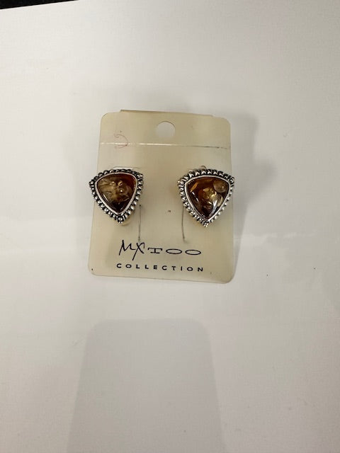 VINTAGE AMBER STONE SILVER TONE CLIP STYLE EARRINGS