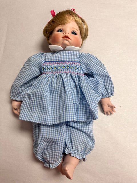 VINTAGE PORCELAIN HANNAH BABY DOLL (1992) - ASHTON DRAKE GALLERIES