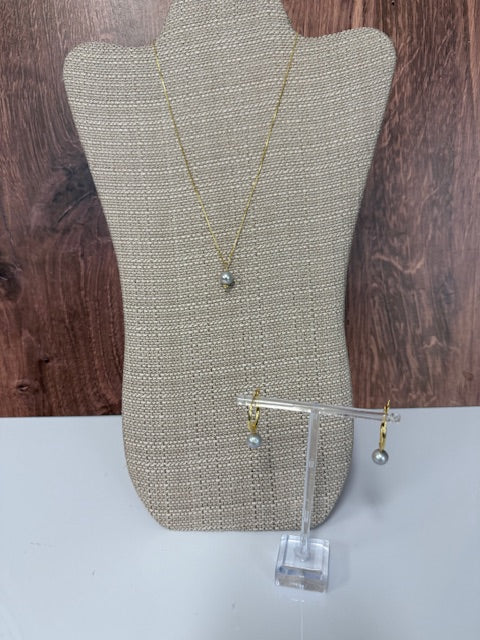 ABW DESIGNS GOLD VERMEIL BOX CHAIN WITH GREY PEARL DROP 18" NECKLACE