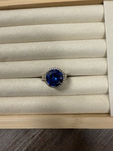 STERLING SILVER SYNTHETIC TANZANITE RING
