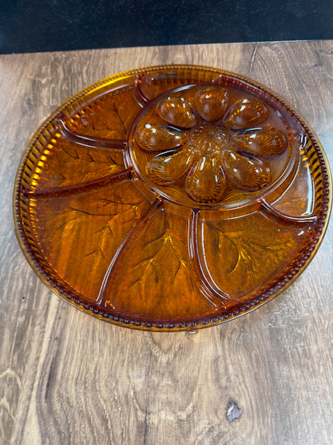 VINTAGE AMBER INDIANA GLASS DEVILED EGG PLATTER WITH LEAF PATTERNED DIVIDED RELISH