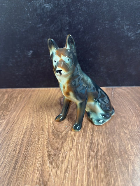 VINTAGE ROYAL DUX CZECH PORCELAIN GERMAN SHEPARD FIGURINE