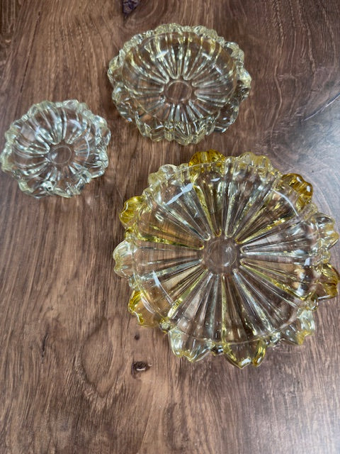 VINTAGE ASHTRAYS