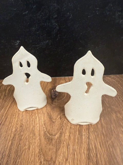 SARAH FORNO POTTERY - GHOST TEA LIGHT