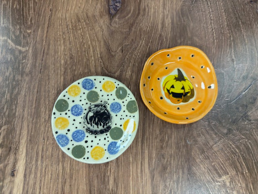 SARAH FORNO POTTERY - HALLOWEEN TIDBIT PLATES - ASSORTED