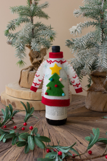 FELT CHRISTMAS TREE SWEATER BOTTLE TOPPER